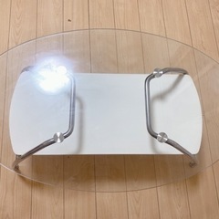 ニトリで買ったガラステーブル