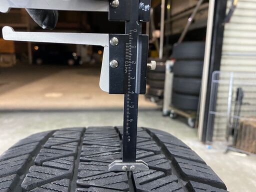 225/60R18 ブリヂストン ブリザック DM-V3 タイヤ4本セット 山あり