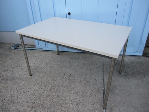 会議テーブル　ホワイト　1200ｘ750　4本脚　生興製