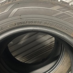 早い者勝ち！ヨコハマ　アイスガード　205/60R16 美品！バリ山　エスティマ　ヴォクシー　プリウスα  アベンシスなど？