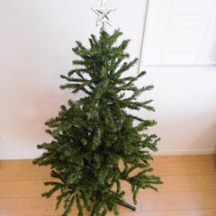 クリスマスツリー　150cm　松ぼっくりの飾り付き