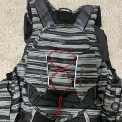 新品、未使用です。今、流行りの、ライフジャケット