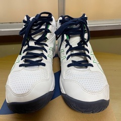 バッシュ　asics23㎝