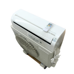 冷暖エアコン　5.6k　日立　200V　RAS-D56J2　リユース品