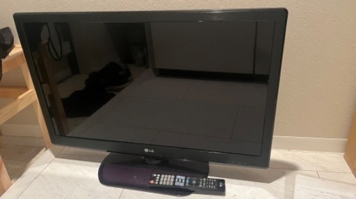 テレビ　LG製　32型（32LS3500）　2013年製(リモコン、B-CASカード、説明書あり)