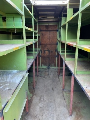 中古　アルミコンテナ　物置