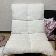 フワフワの白い回る座椅子
