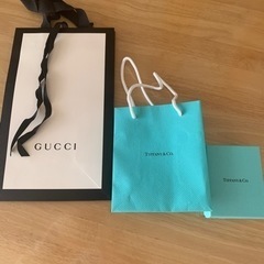 GUCCI・Dior・Tiffanyの紙袋