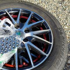 決まりました。ヴォクシーに装着してた赤いホイール 冬タイヤはオマケ 