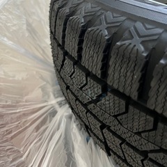 ご購入者様決定致しました！165/70  R14インチほぼ新品スタッドレスタイヤ、中古ホイール付き❗️