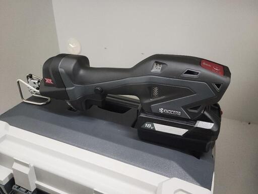 工具】KYOCERA 京セラ 充電式小型レシプロソー 18Vバッテリー DRJ11XR