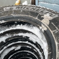 4t トラックタイヤ　6本　