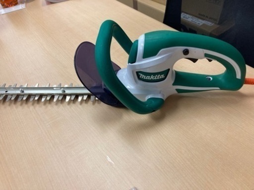 makita  生垣バリカン  MUH3002