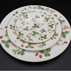 ウェッジウッド　ワイルドストロベリー　ティーパーティセット