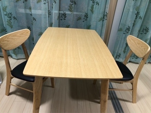 ダイニングテーブル(4名掛け)＆椅子2脚セット