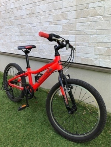 子供用　自転車　ジャイアントXTC JR 20インチ