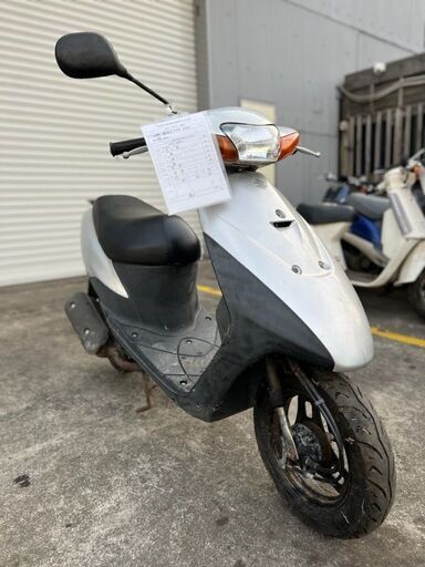 実働　SUZUKI　レッツ2　プラグ・バッテリー新品！　シルバーカラー　相模原市から安く売ります！！ 実働 SUZUKI レッツ2 プラグ・バッテリー新品！ シルバーカラー 相模原