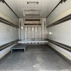 倉庫や物置にいかがですか？トラックから外したコンテナです。⑯