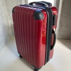 キャリーケース　スーツケース　小旅行用