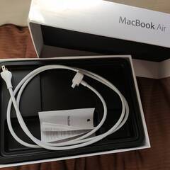 MacBook Air 11　空箱、ケーブルと説明書付