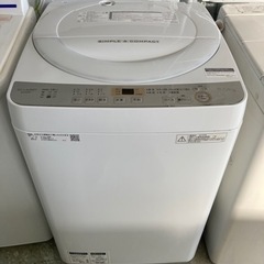 シャープ全自動洗濯機、6kg穴なし節水モデルES-GE6C-W 2018年製