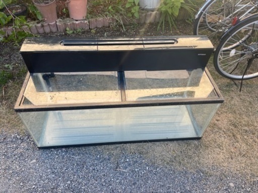 1200アクリル水槽　コトブキ上部フィルター付属