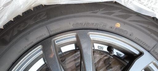 ブリジストン VRX2 185/65R 15 スタッドレスタイヤ（フリード型式6AA 