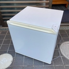 SANYO 小型冷蔵庫　2010年製