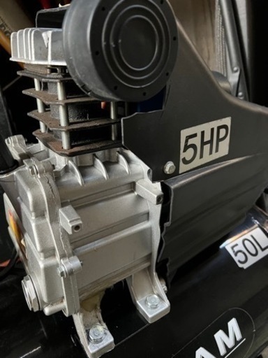 50Lエアーコンプレッサー100V