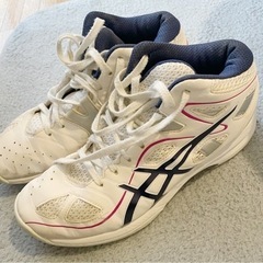 asicsアシックス バッシュ スニーカー