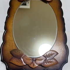 壁掛けミラー Y.MIRROR 椿 寸法(約)幅26.5×39cm 鏡