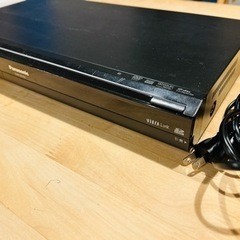 DVDレコーダー　Panasonic DMR-XE100