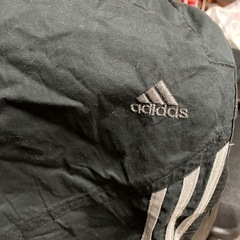 adidas ハーフパンツ　ポリエステル