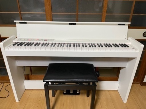 美品です。KORG LP-380  2015年製　電子ピアノ　白　88鍵盤