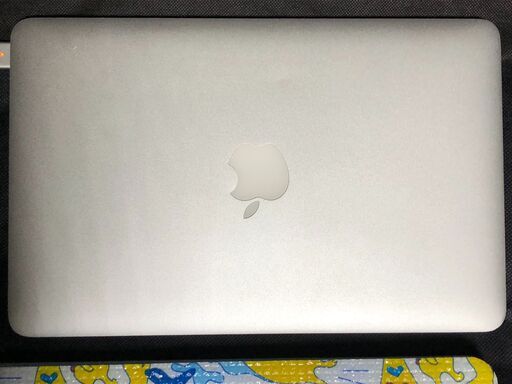 MacBook Air 11インチ Mid 2012 MD224J/A」約1キロの小型軽量薄型 