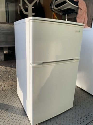 配送可能　HERBRelax　YRZ-C09B1　ヤマダ電機オリジナル　直冷式冷蔵庫　(90L)