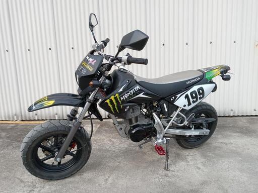 ホンダ　XR100モタード