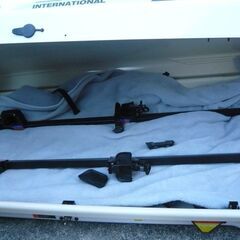 ルーフボックス　Low　Lyder　Flex　　ステールーフ付車用ベーシックステーセットあり　　　　*現状品お渡しとなります