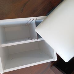 三面鏡ドレッサー いす付化粧台 2口コンセント付 サイズ（約）幅70×