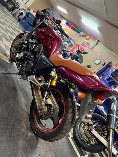 実働　HONDA　CB400SF　バッテリー新品！　エンジンオイル・チェーン・リアサスペンション新品交換！　キャブ清掃済み！！ 実働 HONDA CB400SF バッテリー新品！ エンジンオイル・チェーン・リア