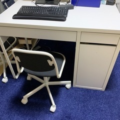 【IKEA】机と椅子のセット