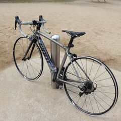 【取ジ】≪W779ジ≫GIANT/ジャイアント ロードバイク TCR SLR 1 2018年モデル XSサイズ/425mm 2×11変速 22段階 シルバー系 カーボン 難あり/現状品