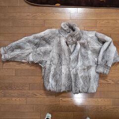 【美品】うさぎ毛皮100％　毛皮