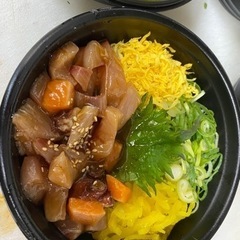 お弁当　海鮮丼358円