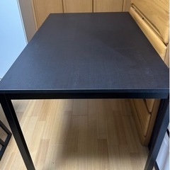 引取限定　IKEA イケア　ダイニングテーブル　黒