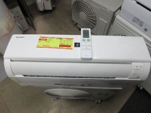 K04015　シャープ　中古エアコン　主に6畳用　冷房能力　2.2KW ／ 暖房能力　2.2KW