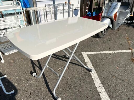 ニトリ 昇降式テーブル ホワイト 簡単高さ調整 キャスター付き サブテーブル センターテーブル