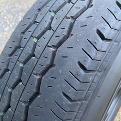 ハイエースバン 純正タイヤ ホイールセット 