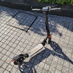 キックボード　URBAN SCOOTER　ブレーキ付　スタンド付