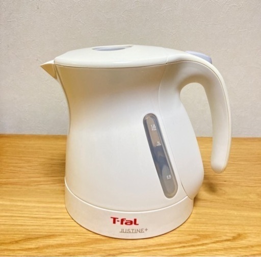 中古品✴︎ティファール  T−FAL 電気ケトル　justine＋White
